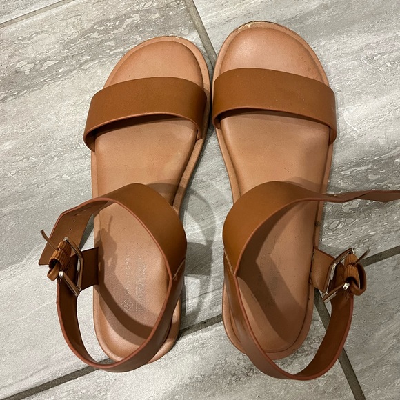 Sandals - Picture 2 of 2